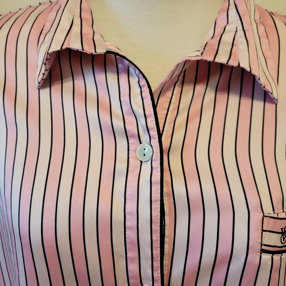 Victoria's Secret Signature striped  pajama shirt - Picture 3 of 10